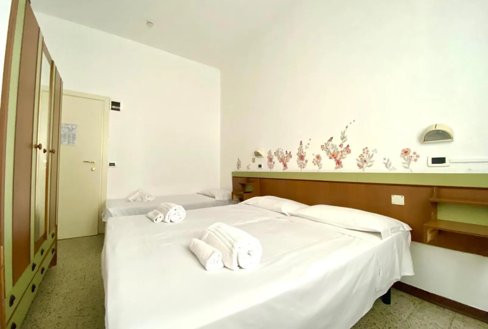 Hotel Eliseo Rimini 2*,  Italy